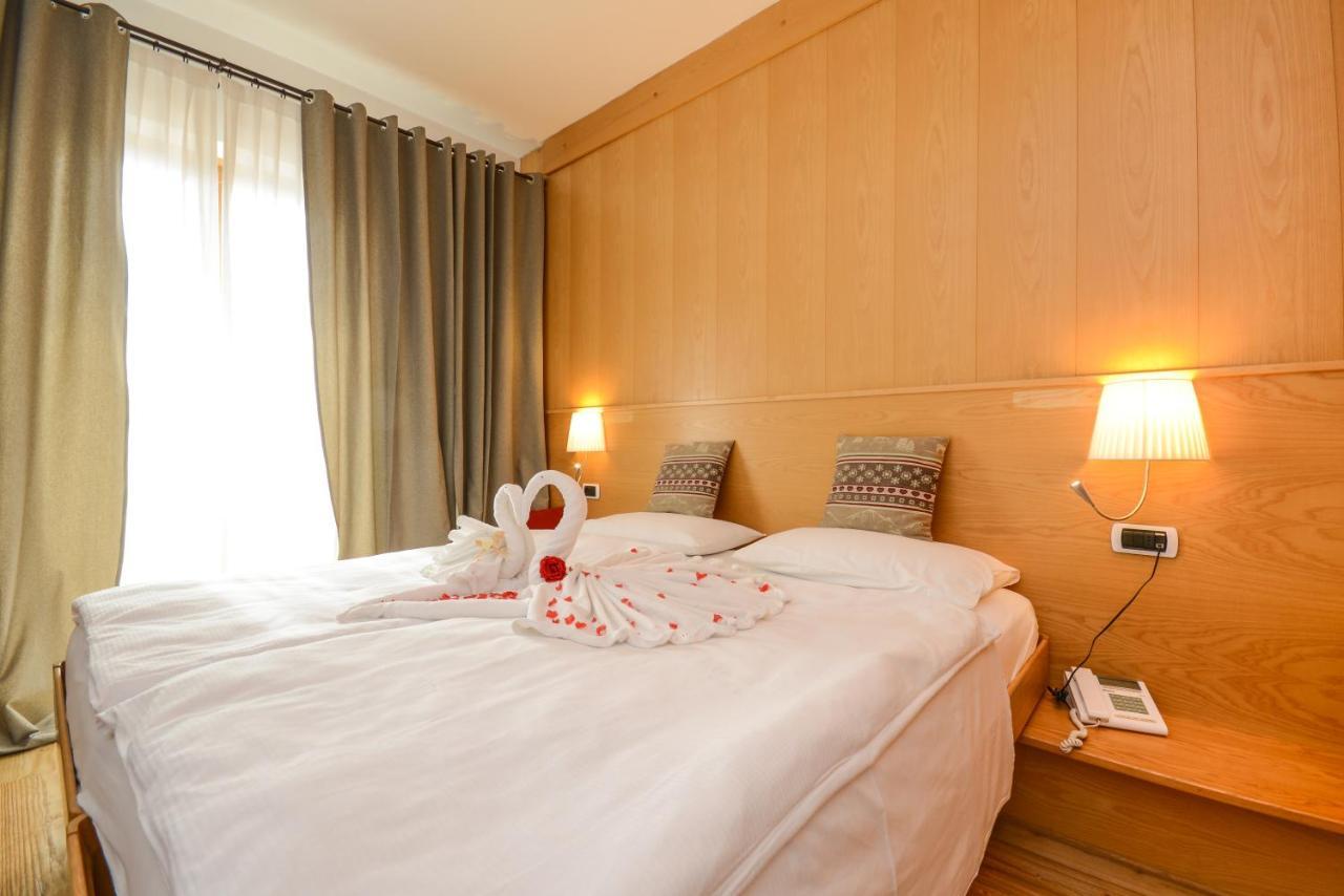 Hotel Corona Pinzolo Extérieur photo