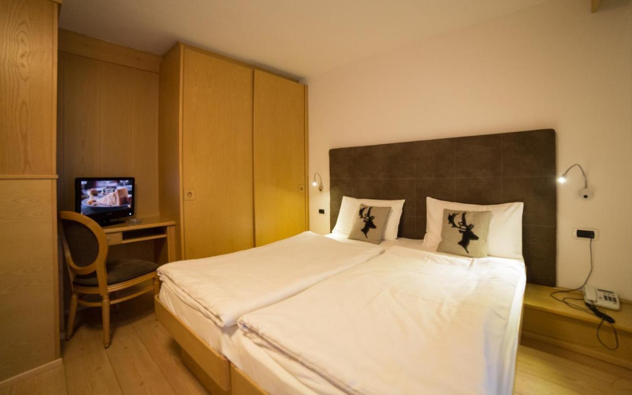 Hotel Corona Pinzolo Extérieur photo